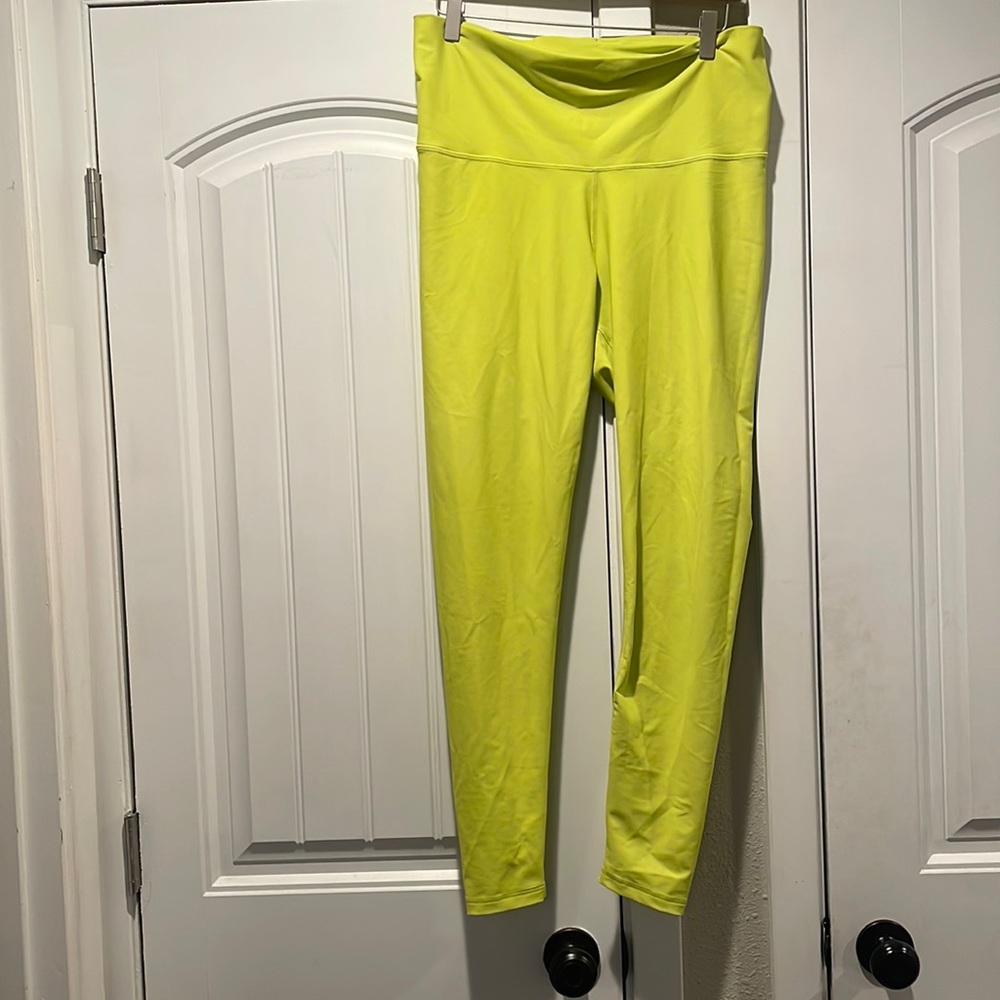 Old Navy Powersoft Leggings size XL